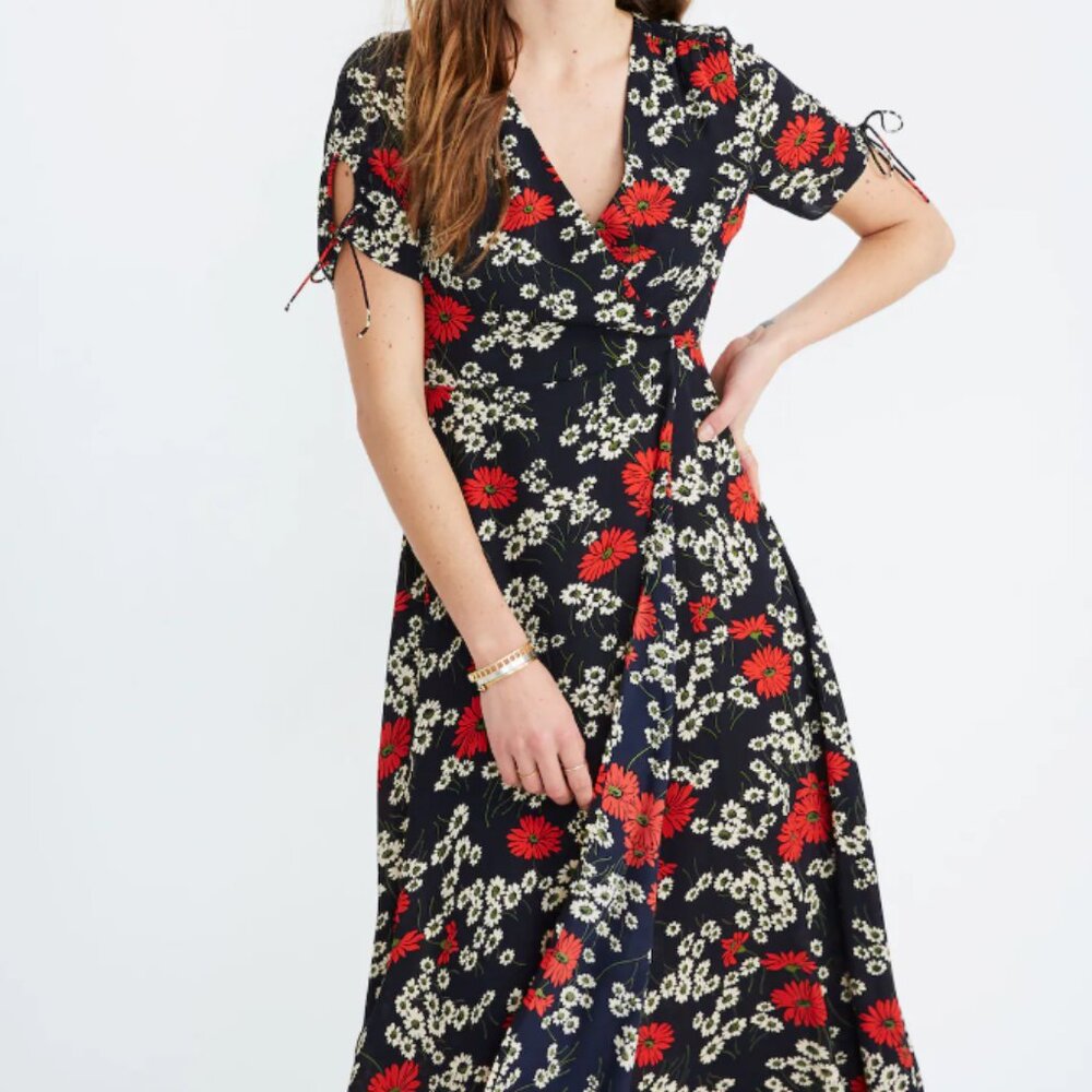 Madewell Peekaboo-Sleeve Midi Dress in Hillside Daisies